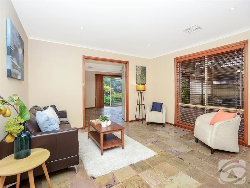 6 Watcombe Street, Moana SA 5169