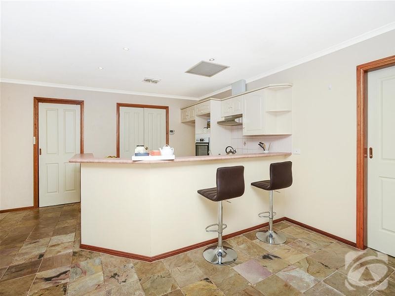 6 Watcombe Street, Moana SA 5169