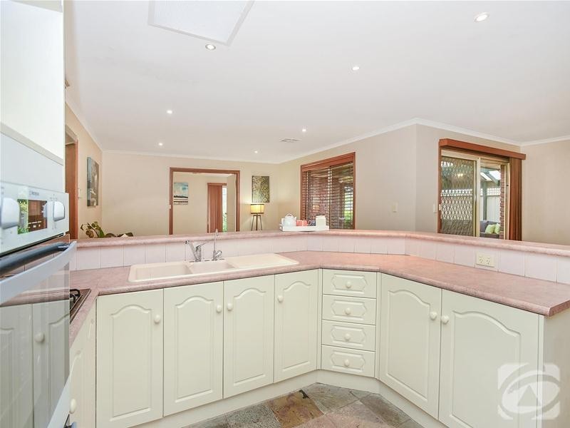 6 Watcombe Street, Moana SA 5169