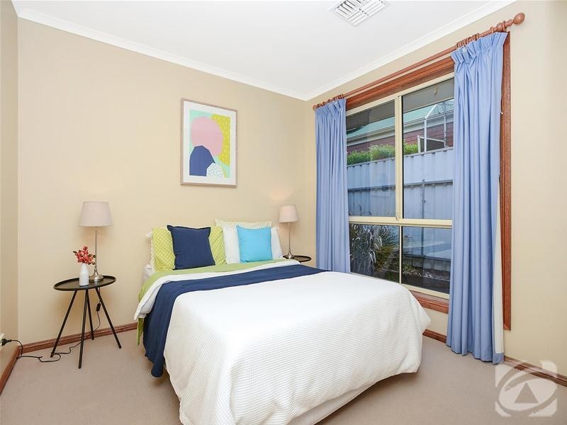 6 Watcombe Street, Moana SA 5169