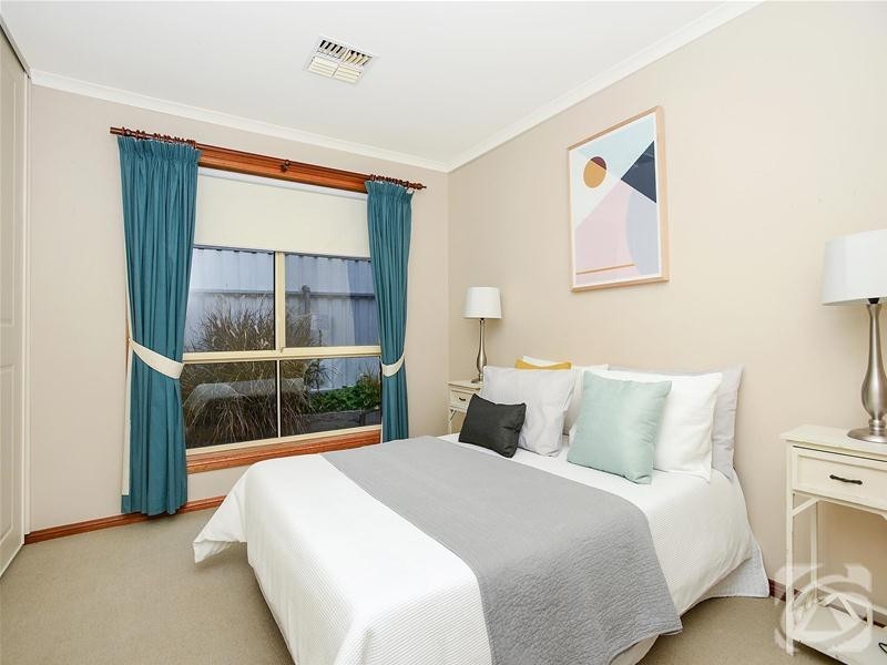 6 Watcombe Street, Moana SA 5169