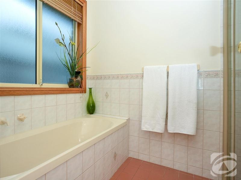 6 Watcombe Street, Moana SA 5169