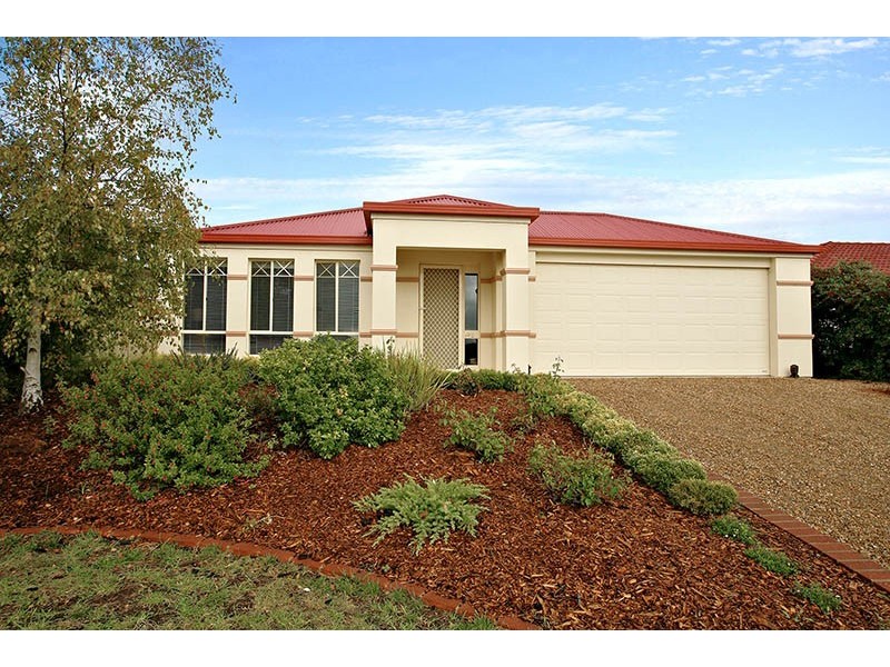 19 George Francis Drive, Mount Compass SA 5210