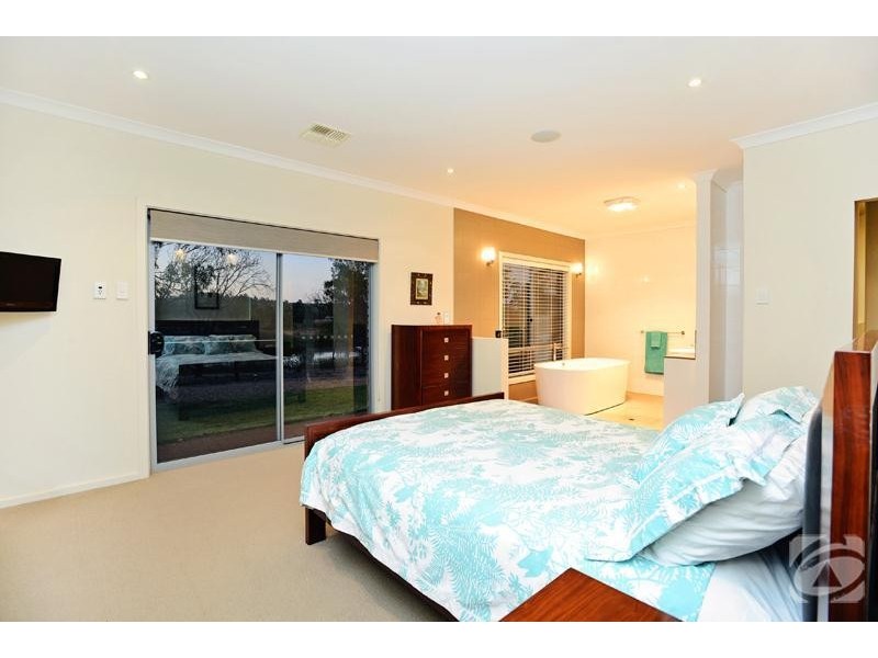 3 Swift Grove, Mclaren Flat SA 5171