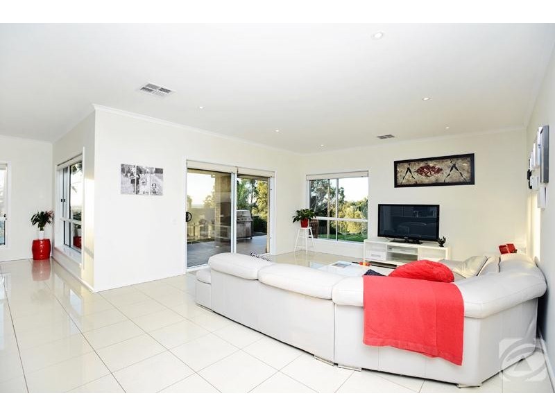 4 Kirk Street, Willunga SA 5172