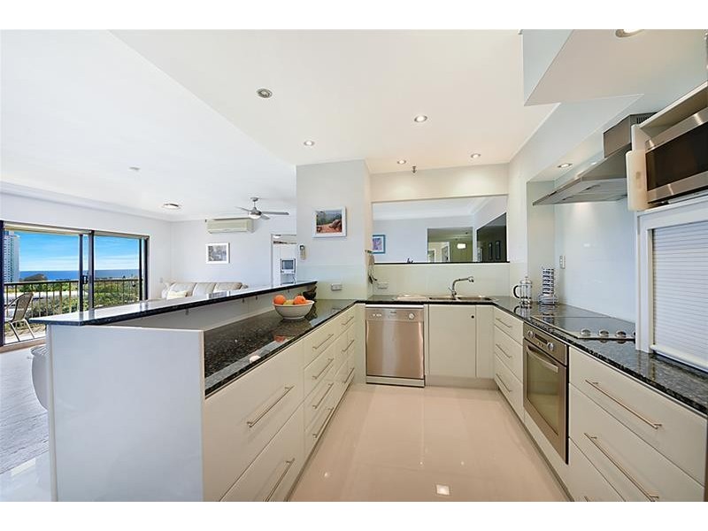 ‘ATLANTIS WEST’ 40 Admiralty Drive, Paradise Waters QLD 4217