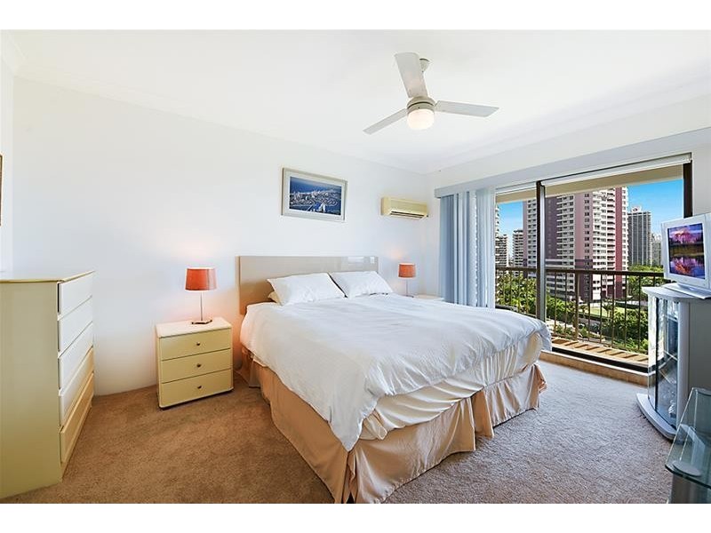 ‘ATLANTIS WEST’ 40 Admiralty Drive, Paradise Waters QLD 4217