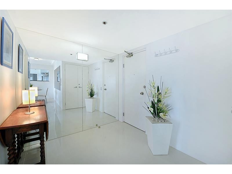 ‘ATLANTIS WEST’ 40 Admiralty Drive, Paradise Waters QLD 4217