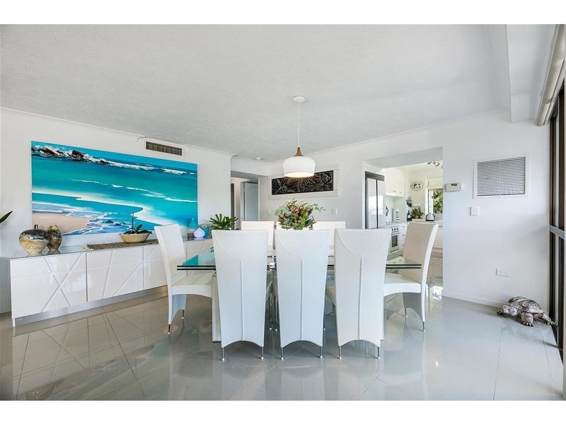 ‘KINGS ROW CTR’ 20 Commodore Drive, Paradise Waters QLD 4217