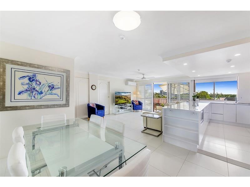 ‘KINGS ROW CTR’ 20 Commodore Drive, Paradise Waters QLD 4217