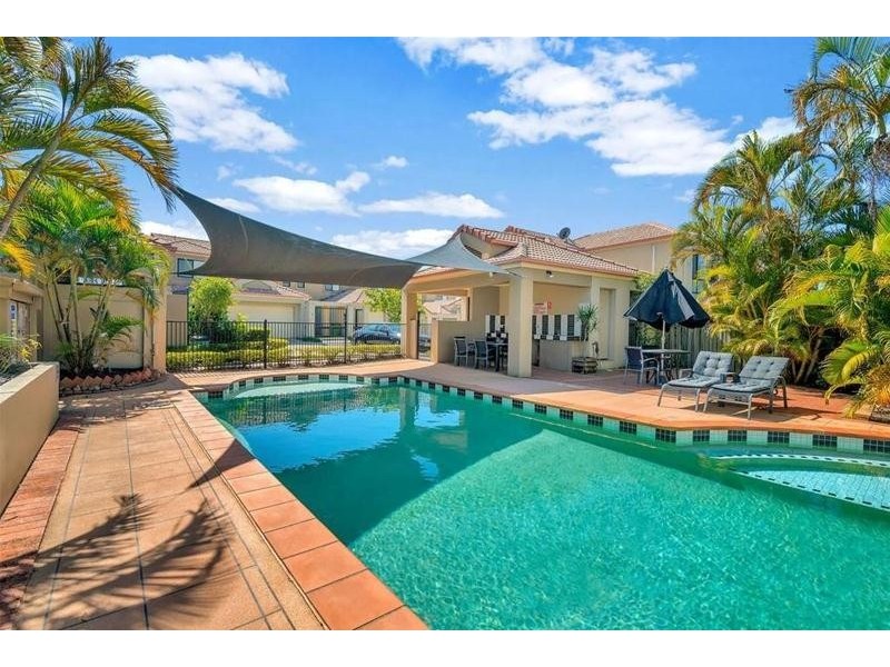 18/267 Ashmore Road, Benowa QLD 4217