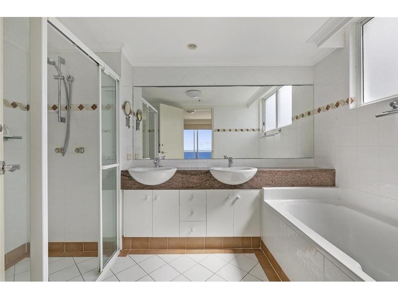 ‘XANADU EAST’ 59 Pacific Street, Main Beach QLD 4217