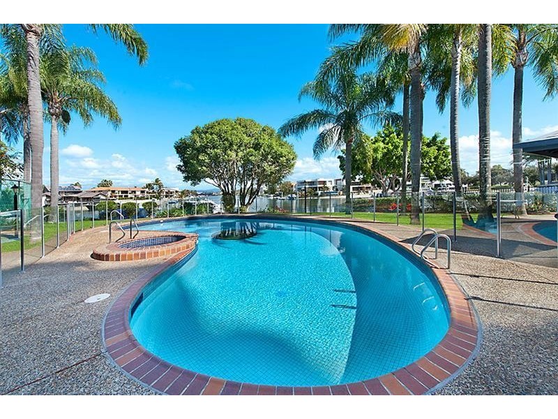 ‘KINGS ROW SOUTH’ 18 Commodore Drive, Paradise Waters QLD 4217