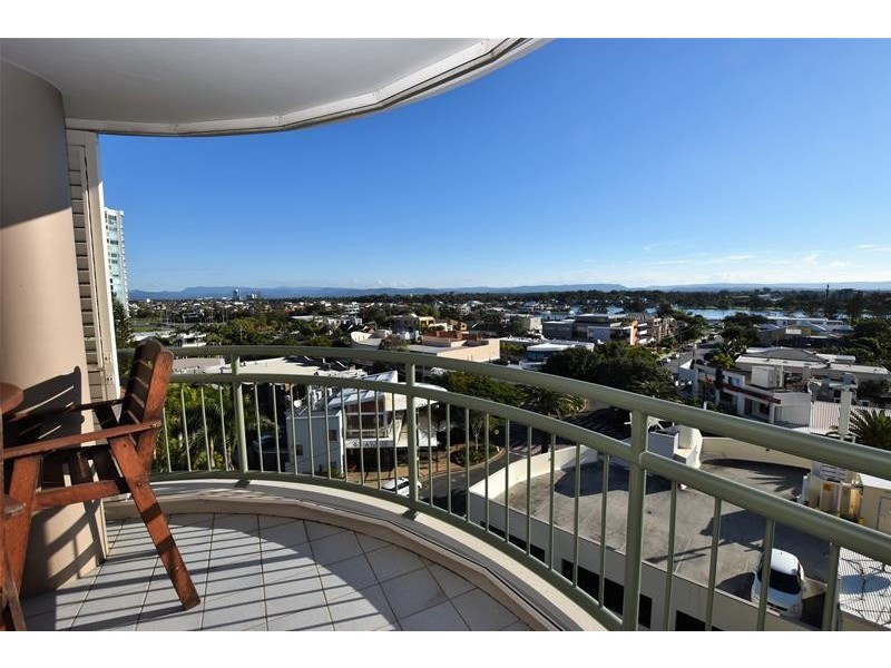 ‘Meriton’ 29-39 Woodroffe Avenue, Main Beach QLD 4217