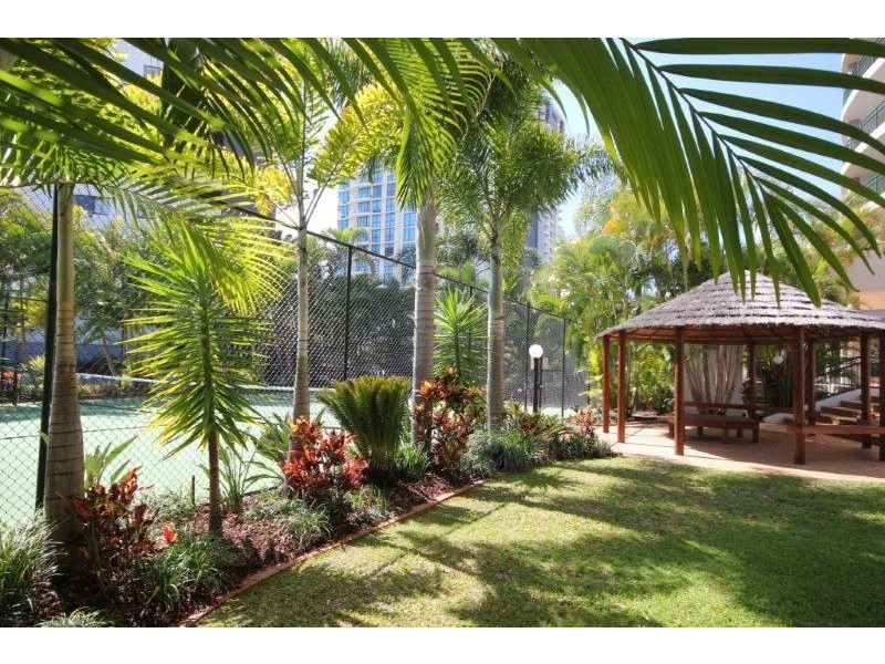 ‘Meriton’ 29-39 Woodroffe Avenue, Main Beach QLD 4217