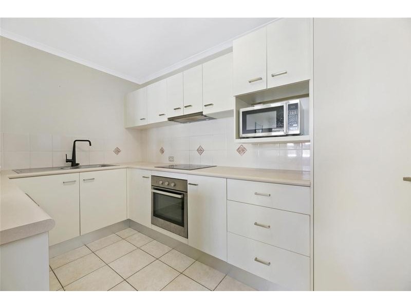 ‘MELALEUCA’ 25 Pacific Street, Main Beach QLD 4217