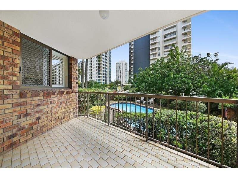 ‘MAINWAY LODGE’ 4  Peak Avenue, Main Beach QLD 4217