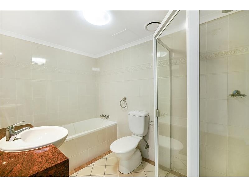 60/’The Crest’ 15 Breaker  Street, Main Beach QLD 4217