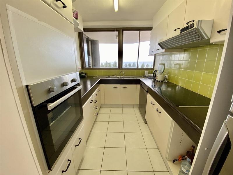 ‘Royal Surfrider’ Main Beach Parade, Main Beach QLD 4217