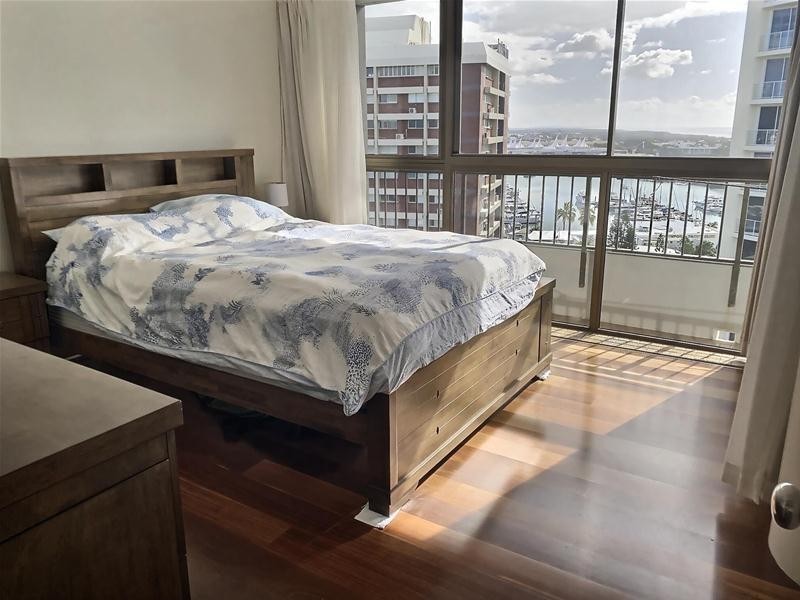 ‘Royal Surfrider’ Main Beach Parade, Main Beach QLD 4217