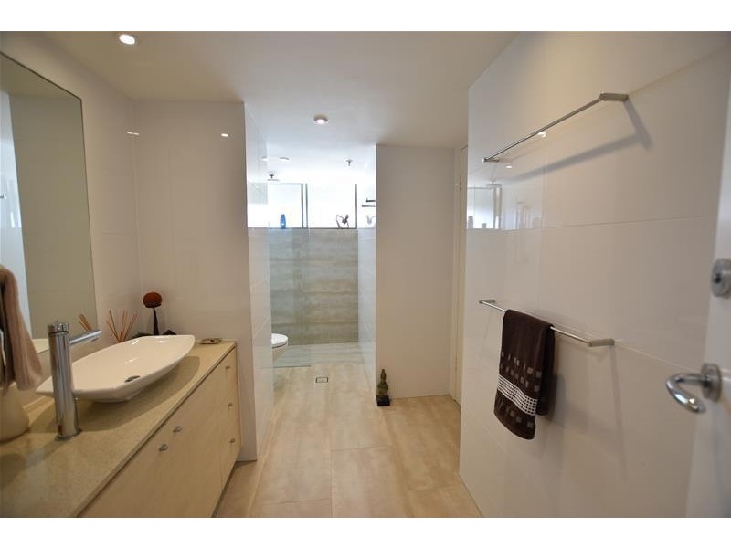 ‘SPINNAKER’ 3554_ Main Beach Parade, Main Beach QLD 4217