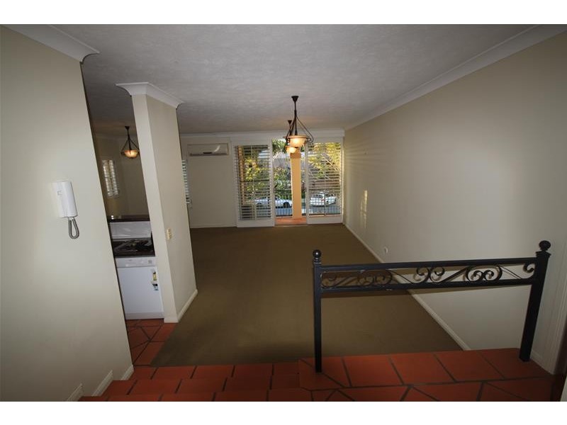 ‘Sainte Maxime’ 38 Woodroffe Avenue, Main Beach QLD 4217