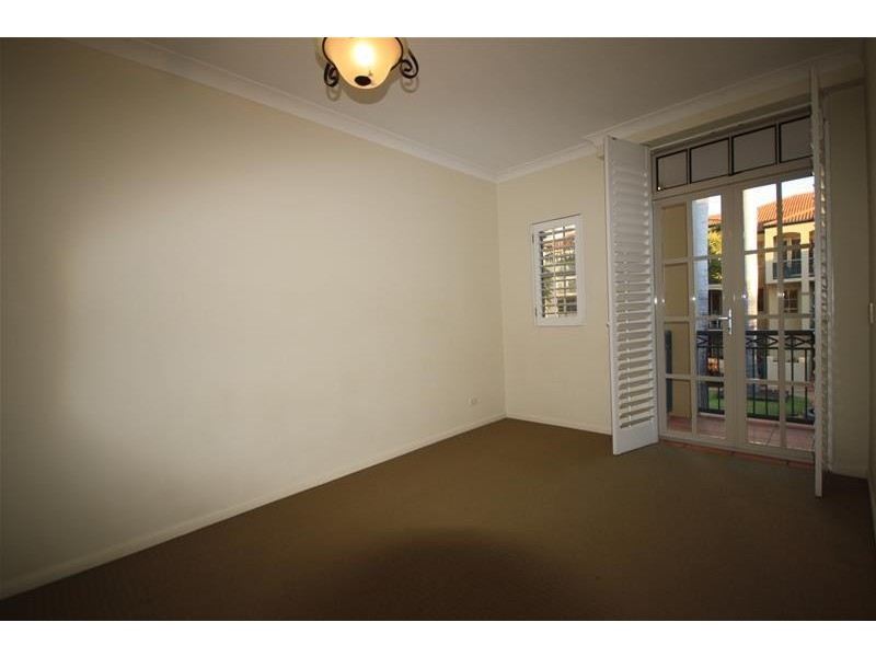 ‘Sainte Maxime’ 38 Woodroffe Avenue, Main Beach QLD 4217