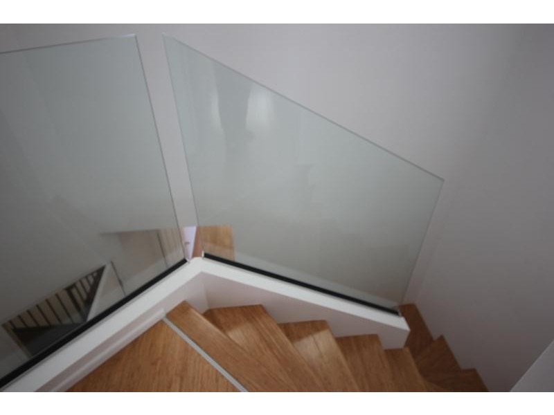 21 Woodroffe Avenue, Main Beach QLD 4217