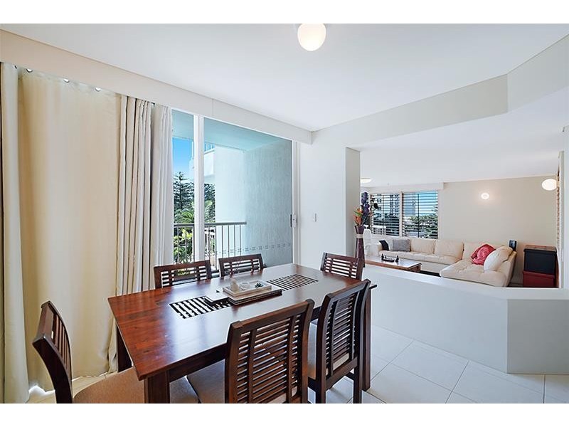 1 Peak Avenue ‘PARK LANE’, Main Beach QLD 4217