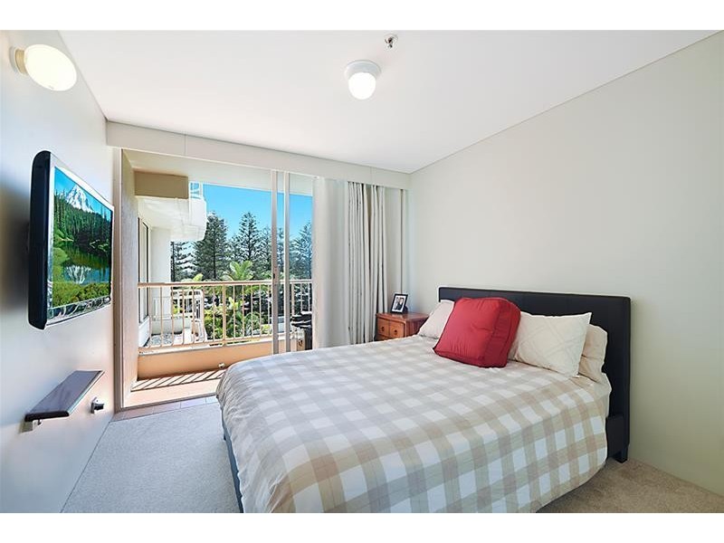 1 Peak Avenue ‘PARK LANE’, Main Beach QLD 4217