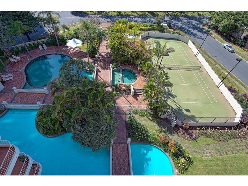 1 Peak Avenue ‘PARK LANE’, Main Beach QLD 4217