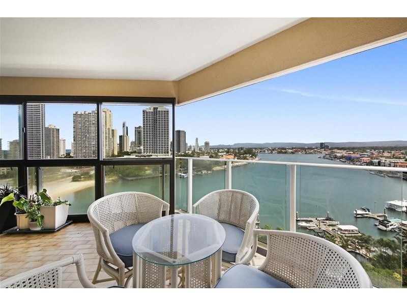 ‘ATLANTIS EAST’ 2 Admiralty Drive, Paradise Waters QLD 4217