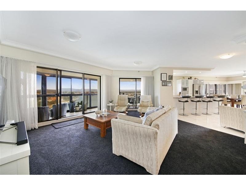 ‘ATLANTIS EAST’ 2 Admiralty Drive, Paradise Waters QLD 4217