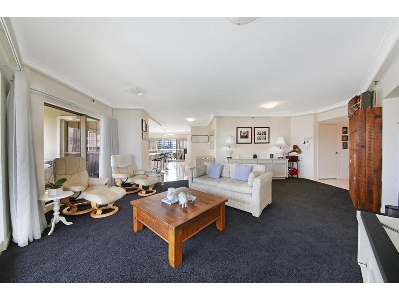 ‘ATLANTIS EAST’ 2 Admiralty Drive, Paradise Waters QLD 4217