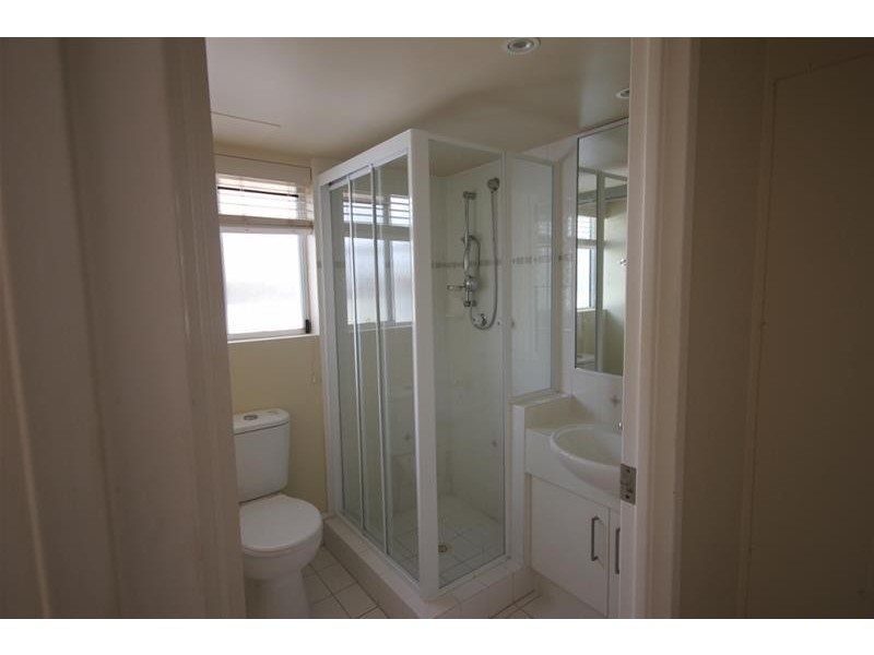 ‘Chidori Court’ 1 Cronin Avenue, Main Beach QLD 4217