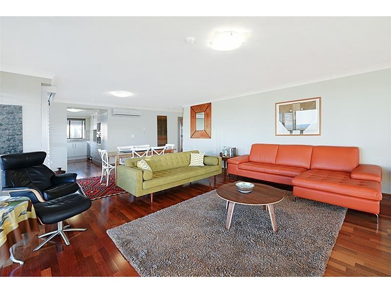 20 Commodore Drive ‘KINGS ROW CENTRE’, Paradise Waters QLD 4217