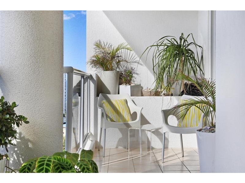 ‘OSCAR ON MAIN’ 1 Hughes Avenue, Main Beach QLD 4217