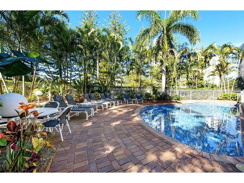 ‘OSCAR ON MAIN’ 1  Hughes Avenue, Main Beach QLD 4217