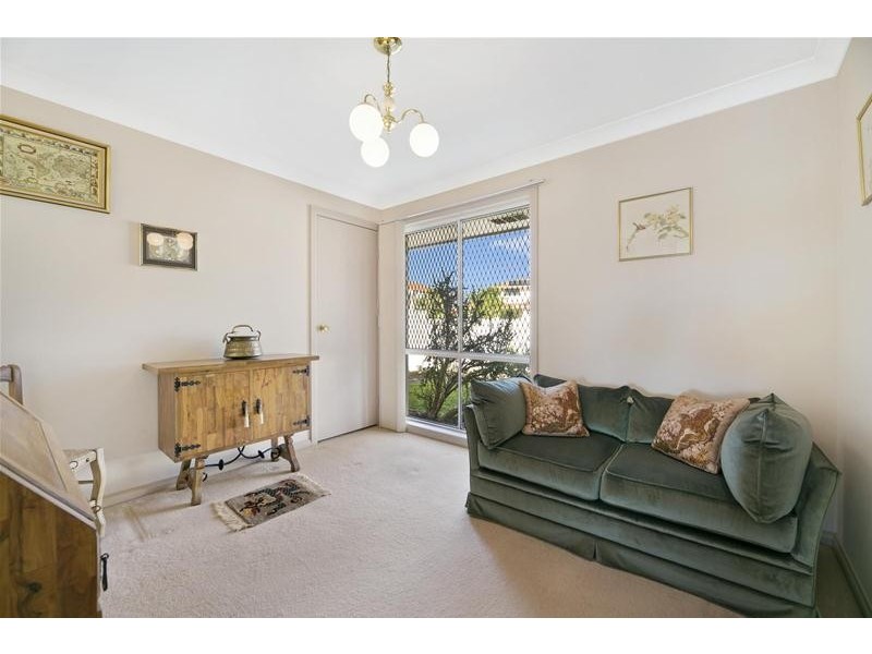 6 Montrose Court, Benowa Waters QLD 4217