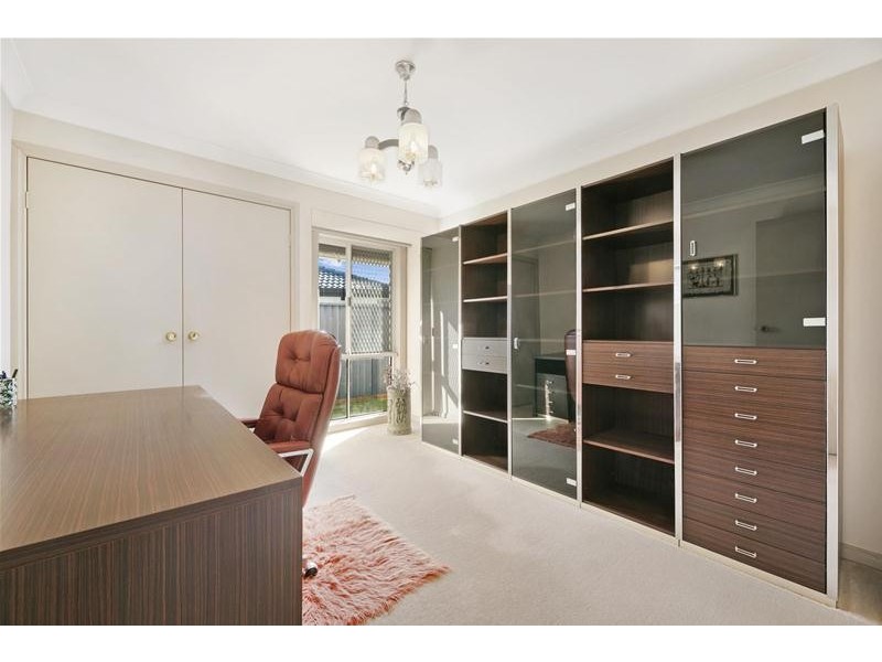 6 Montrose Court, Benowa Waters QLD 4217