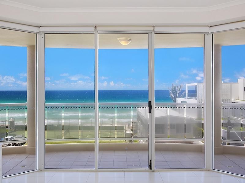 ‘XANADU EAST’ 59 Pacific  Street, Main Beach QLD 4217