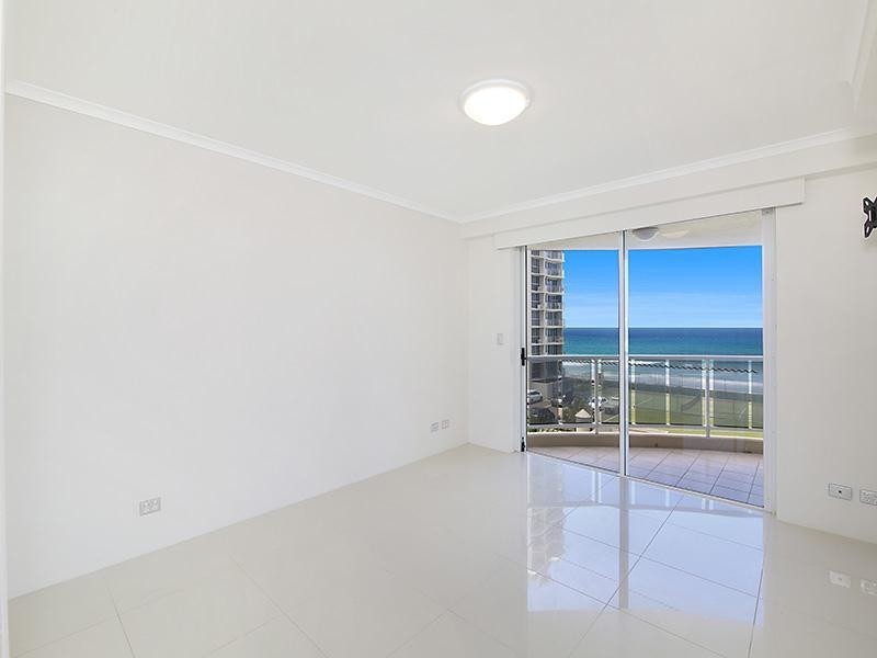 ‘XANADU EAST’ 59 Pacific  Street, Main Beach QLD 4217