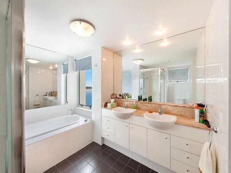 326 Marine Parade ‘DEEPWATER POINT’, Labrador QLD 4215