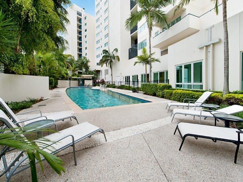 326 Marine Parade ‘DEEPWATER POINT’, Labrador QLD 4215