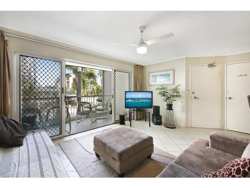 ‘CHIDORI COURT’ 1 Cronin Avenue, Main Beach QLD 4217