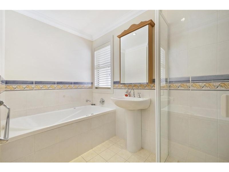 37A Peak Avenue, Main Beach QLD 4217