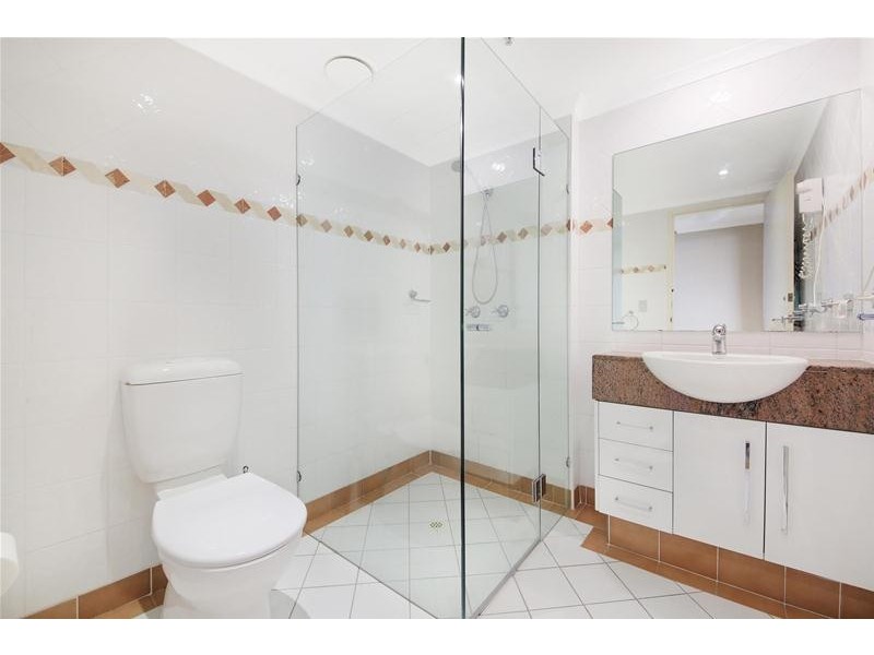 ‘XANADU EAST’ 59 Pacific Street, Main Beach QLD 4217