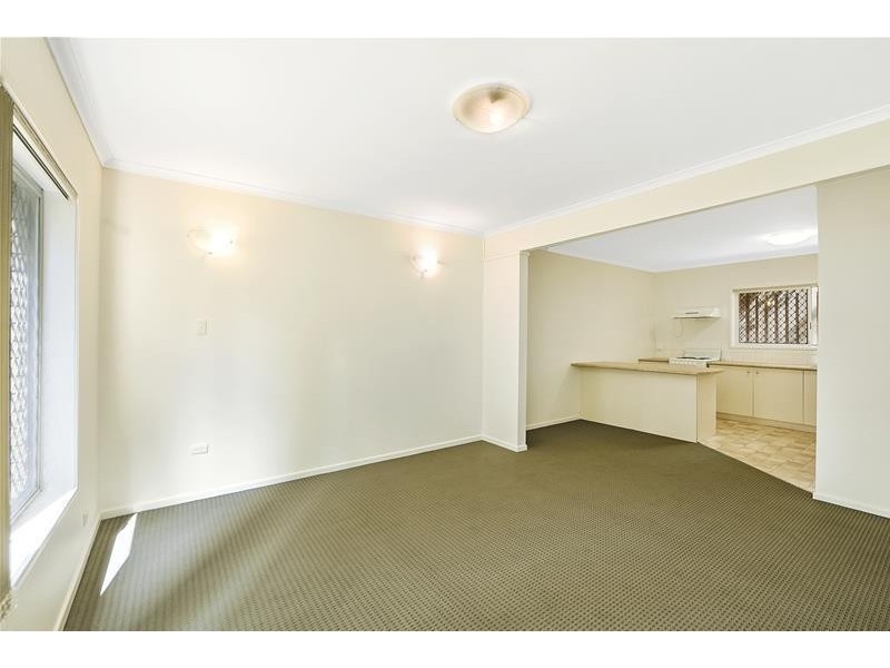 2/33 Breaker Street, Main Beach QLD 4217