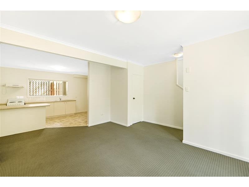 2/33 Breaker Street, Main Beach QLD 4217