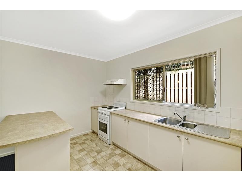 2/33 Breaker Street, Main Beach QLD 4217